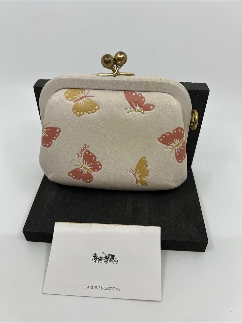 Coach 1941 Chalk Leather Kisslock Coin Purse  Butterfly Print missing hangtag